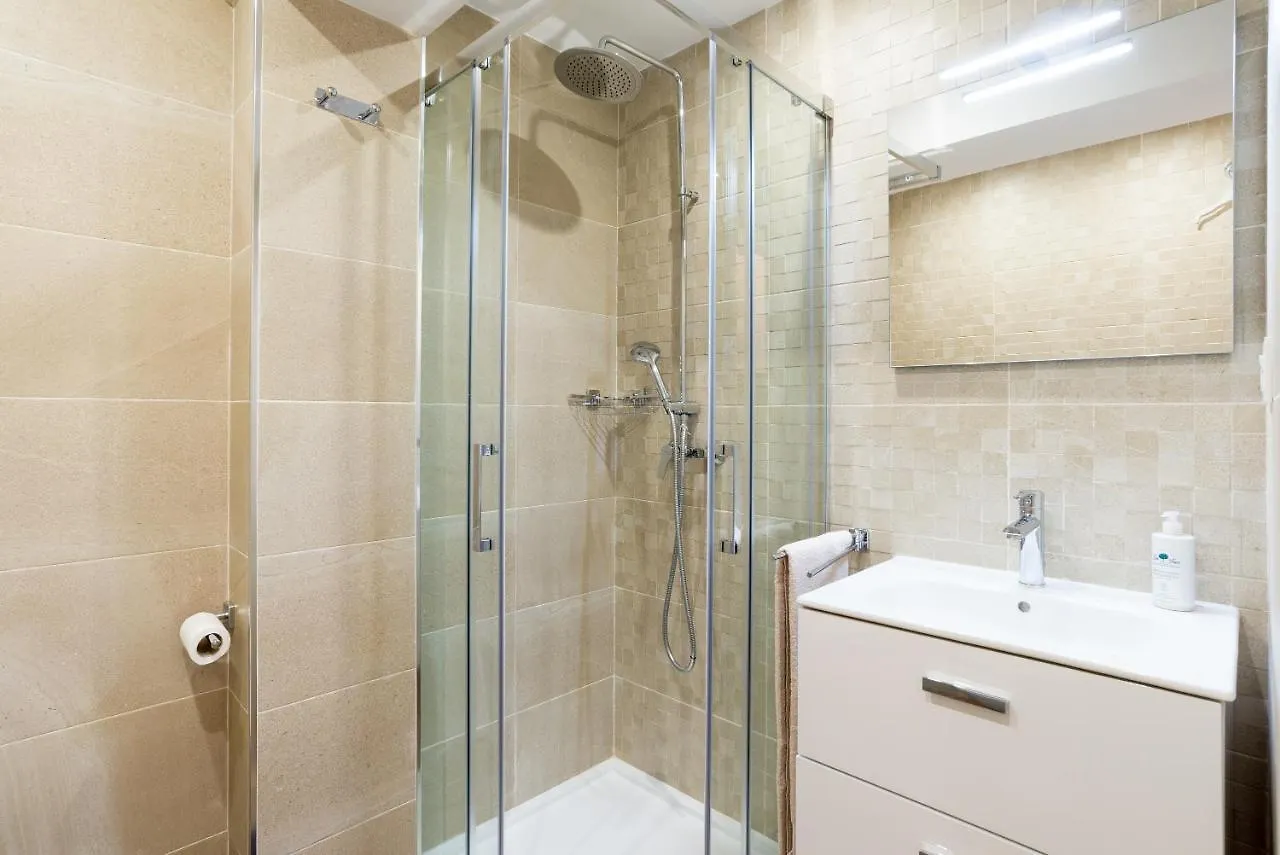 Bhost - Suite La Merced Málaga Apartman
