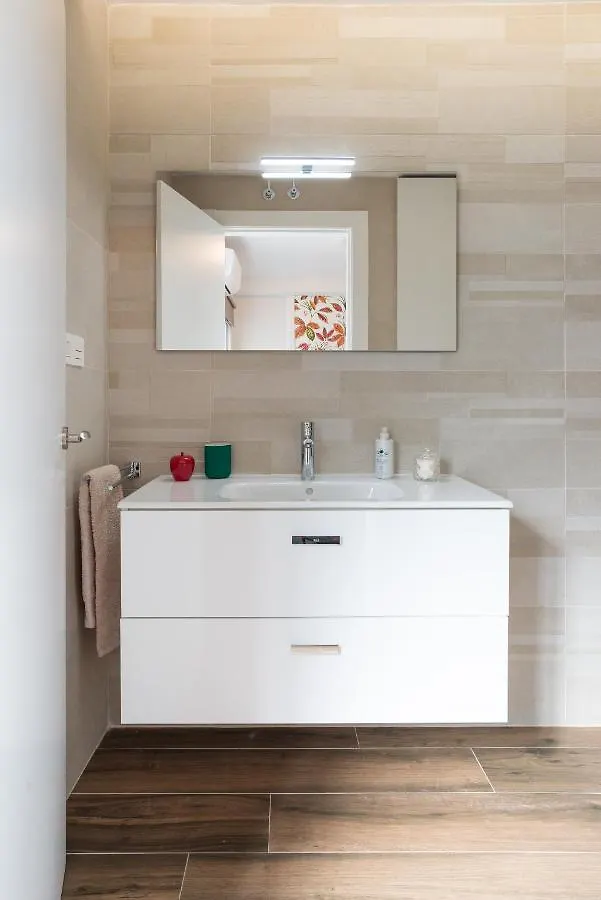Bhost - Suite La Merced Málaga Spanyolország
