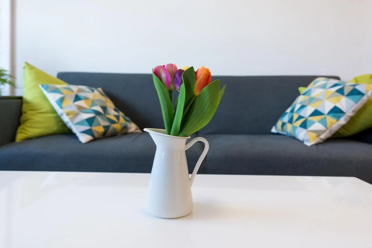 Bhost - Suite La Merced Málaga Apartman